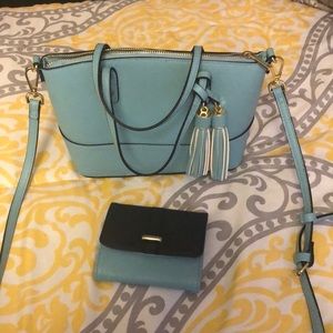 A target Crosse body blue bag.